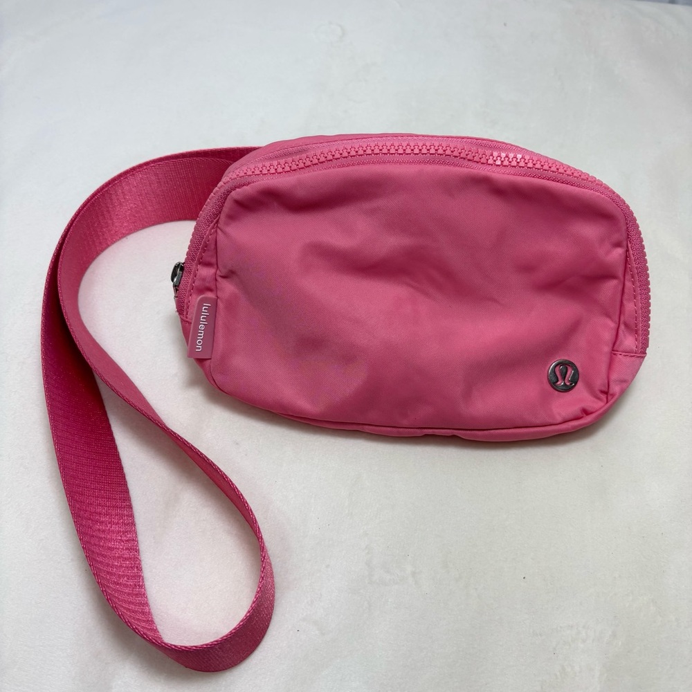 lululemon athletica Pink Everywhere Belt Bag